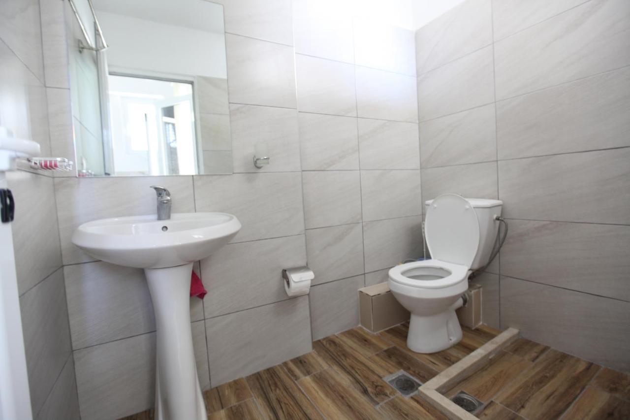 Andy Apartments Sarande Exterior photo