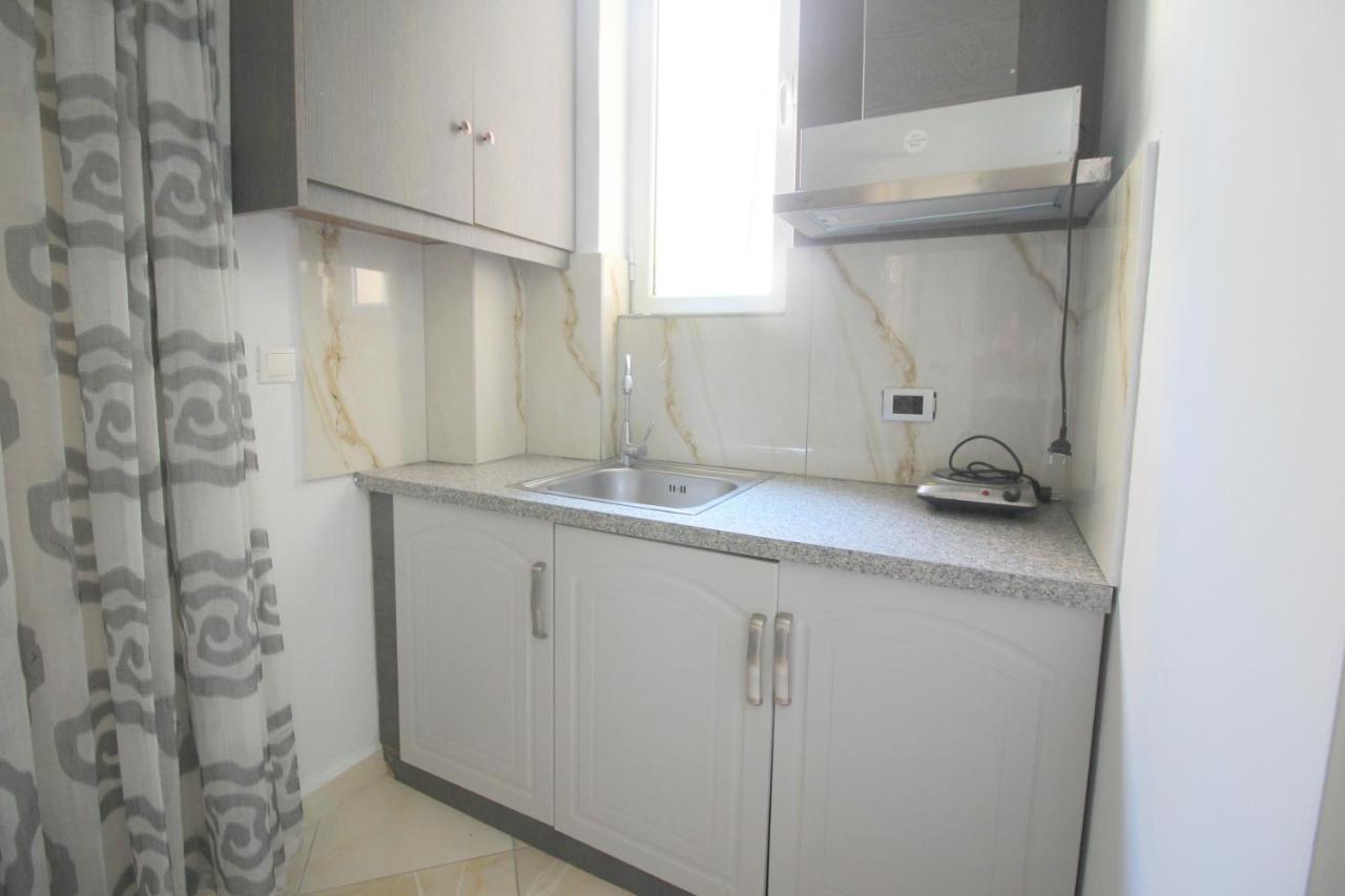 Andy Apartments Sarande Exterior photo