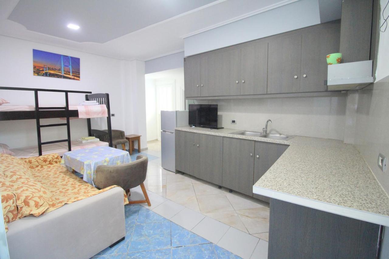 Andy Apartments Sarande Exterior photo