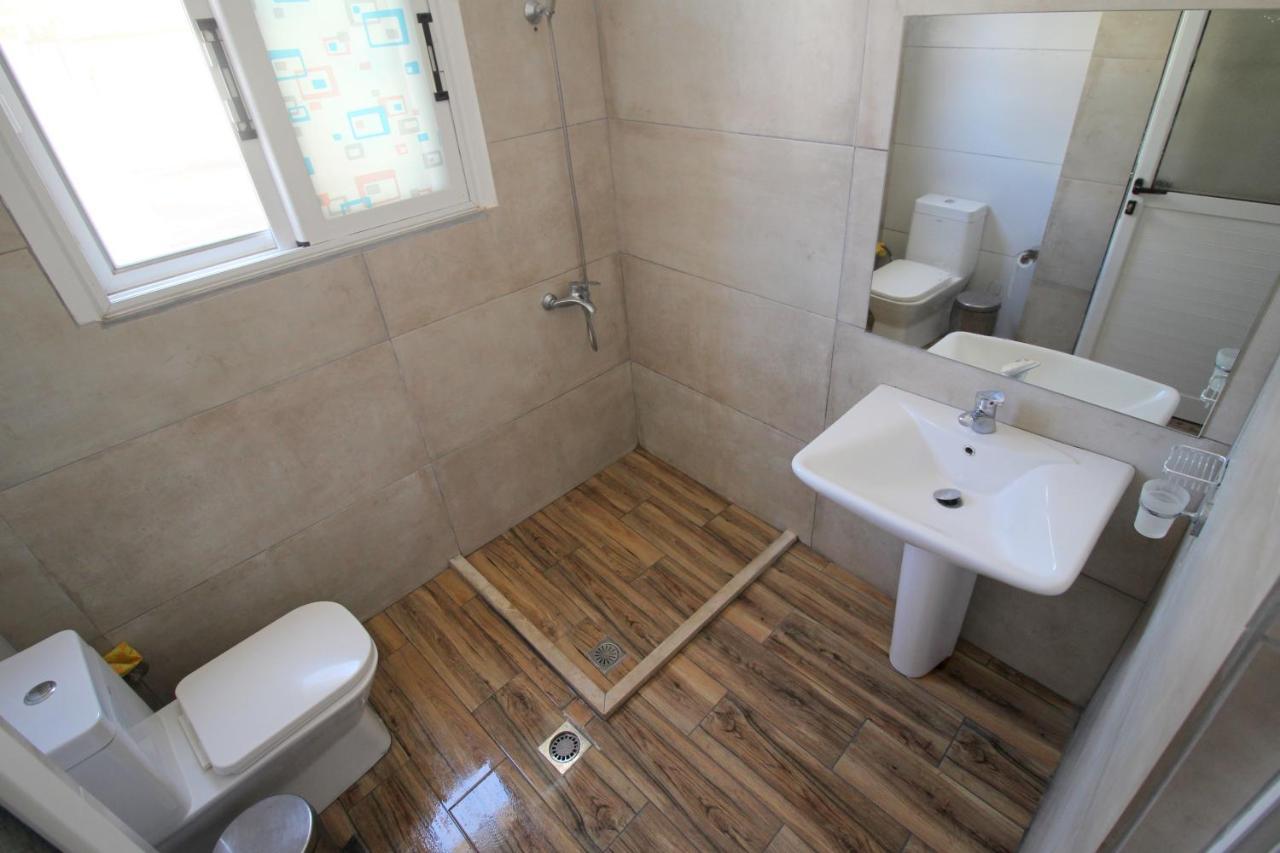 Andy Apartments Sarande Exterior photo