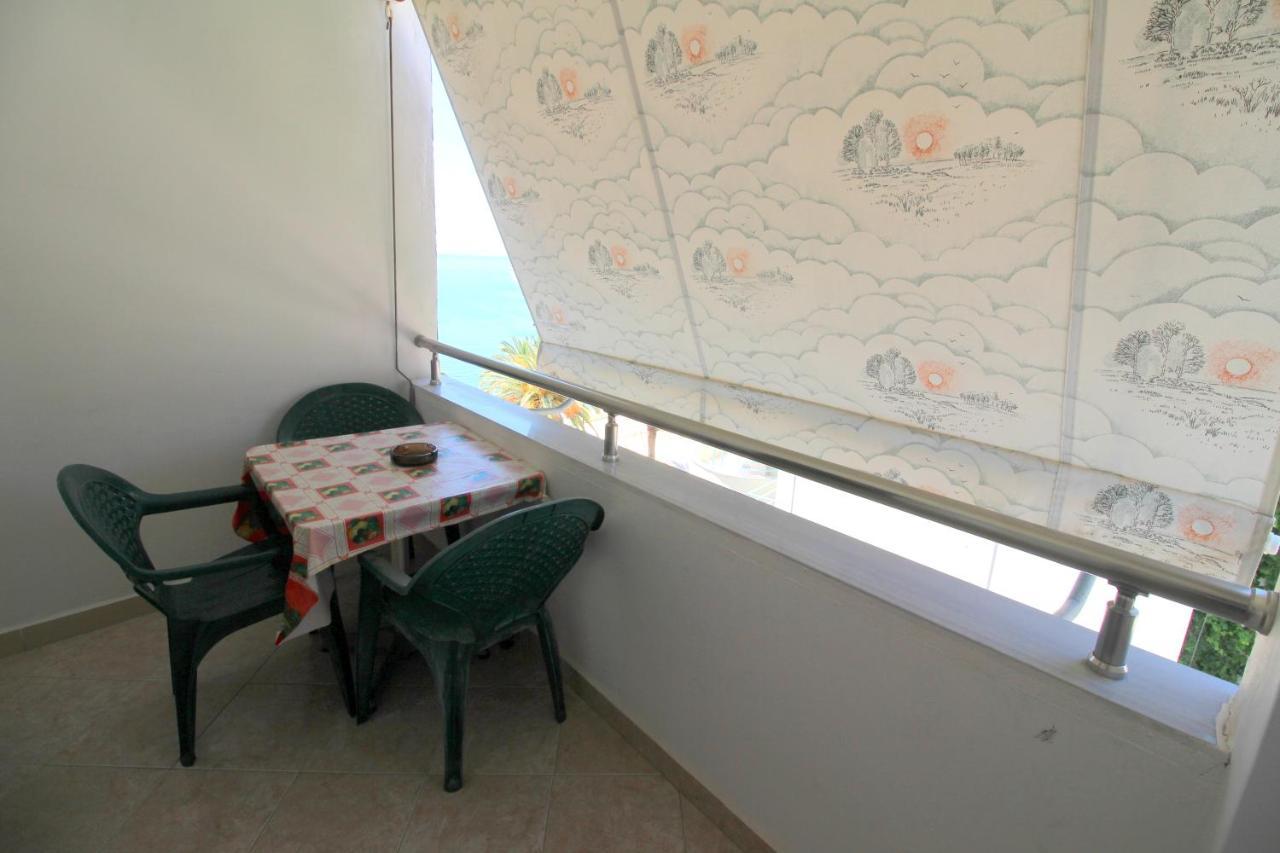 Andy Apartments Sarande Exterior photo