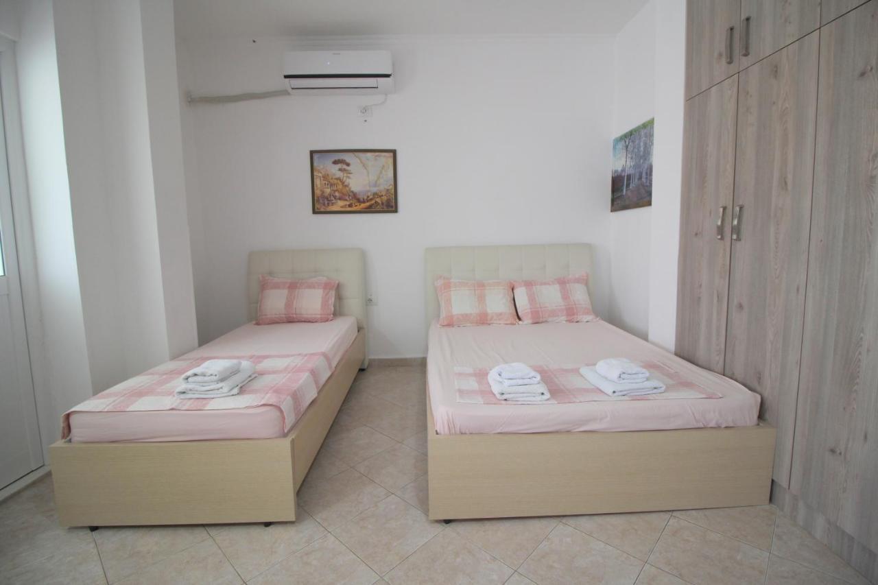 Andy Apartments Sarande Exterior photo