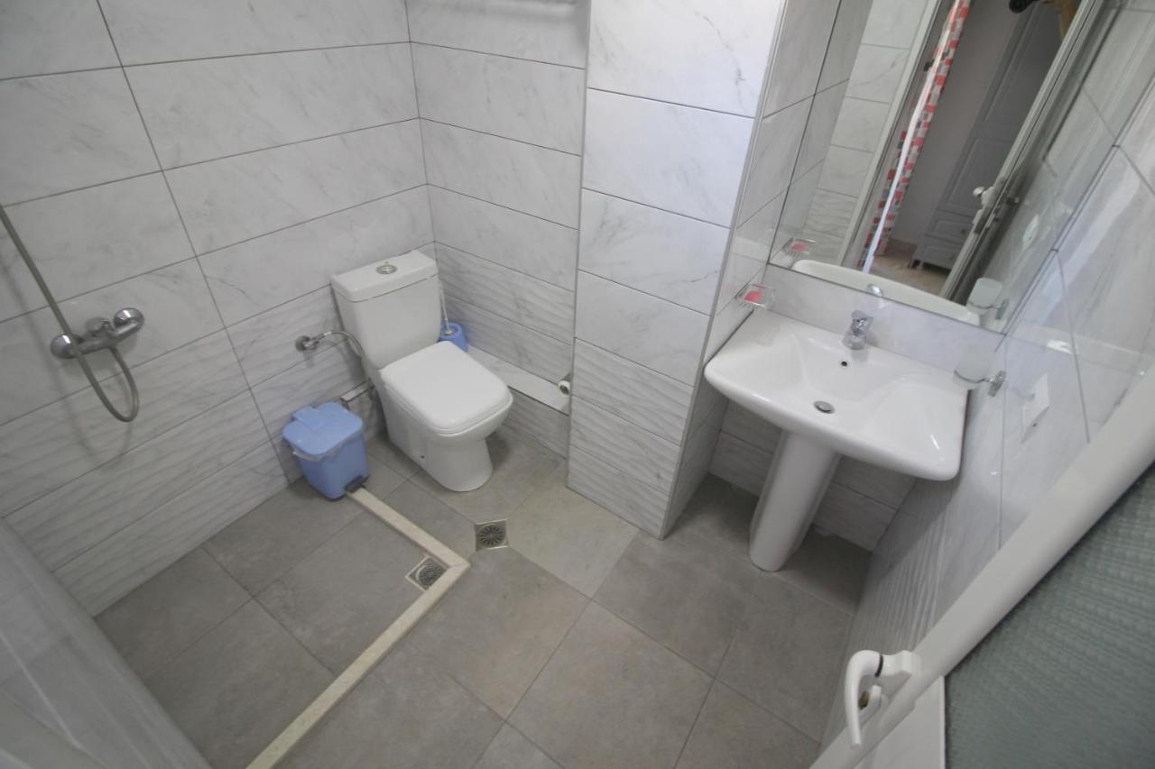 Andy Apartments Sarande Exterior photo