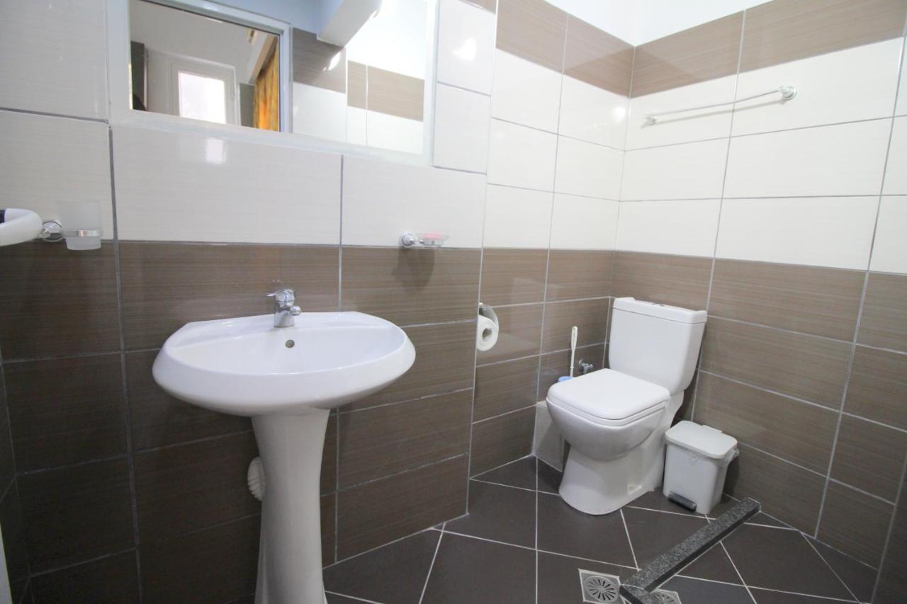 Andy Apartments Sarande Exterior photo