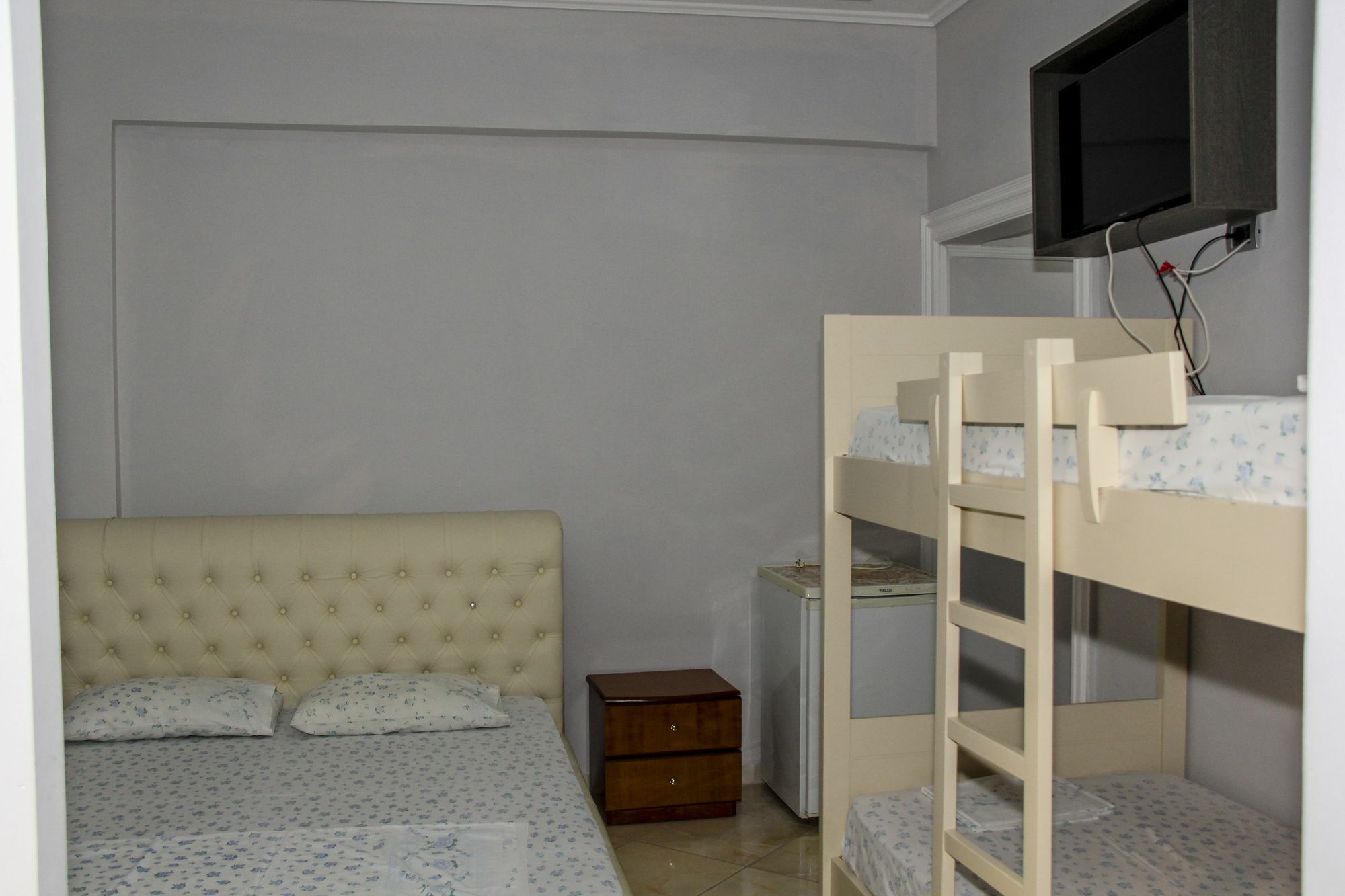 Andy Apartments Sarande Exterior photo