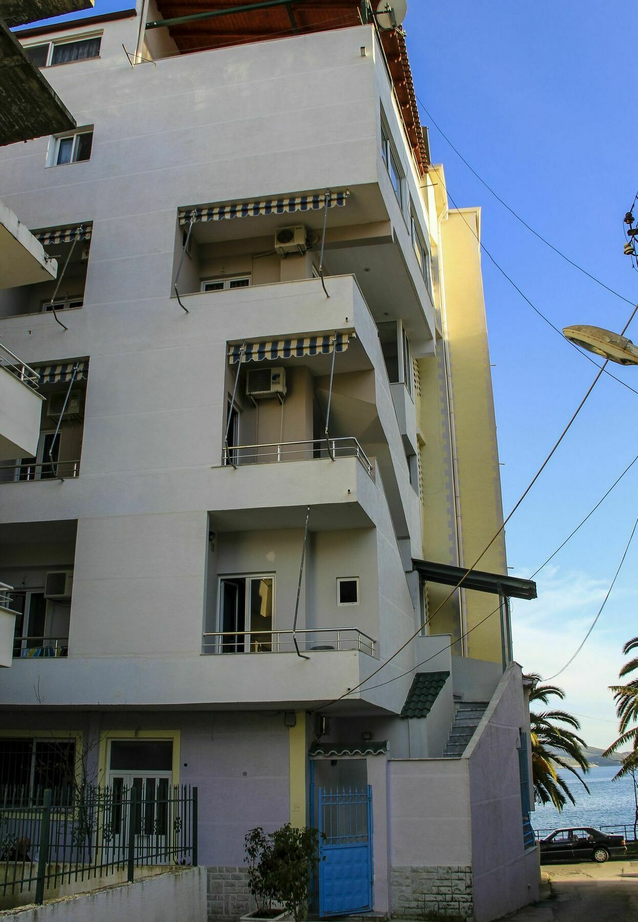 Andy Apartments Sarande Exterior photo